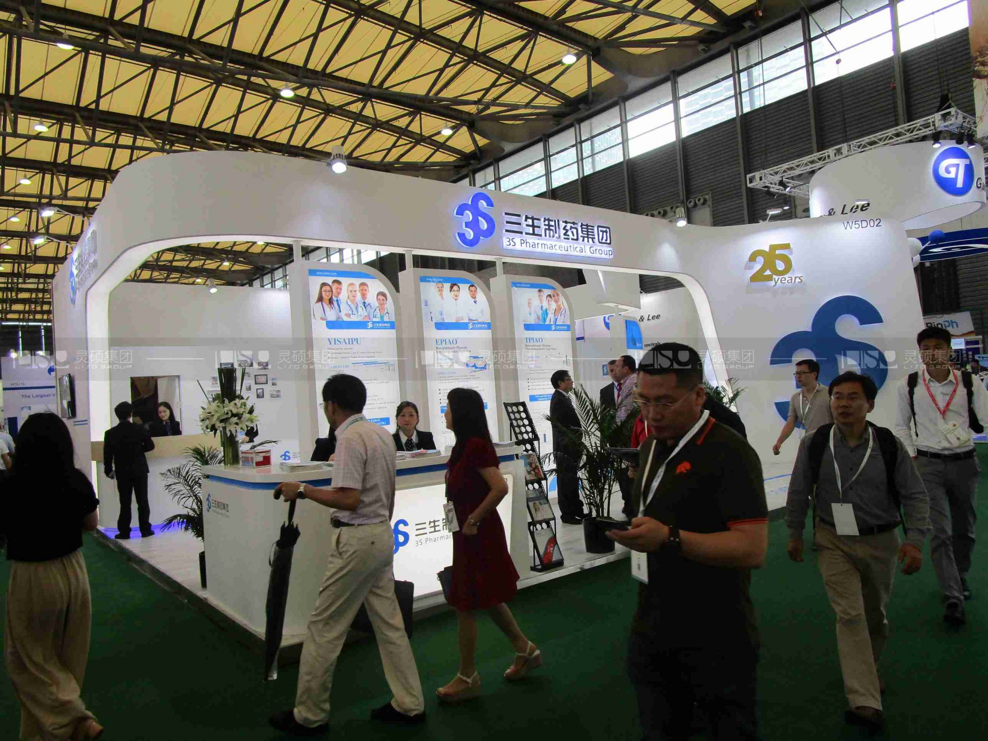 三生-醫(yī)療展展臺設計案例