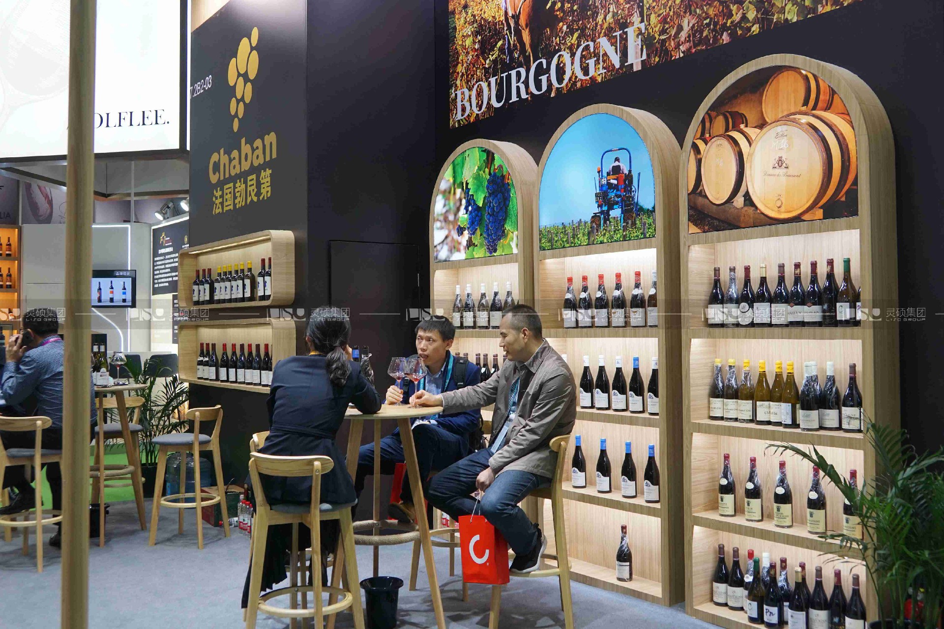 夏邦-2019年上海展會(huì)展臺(tái)設(shè)計(jì)案例