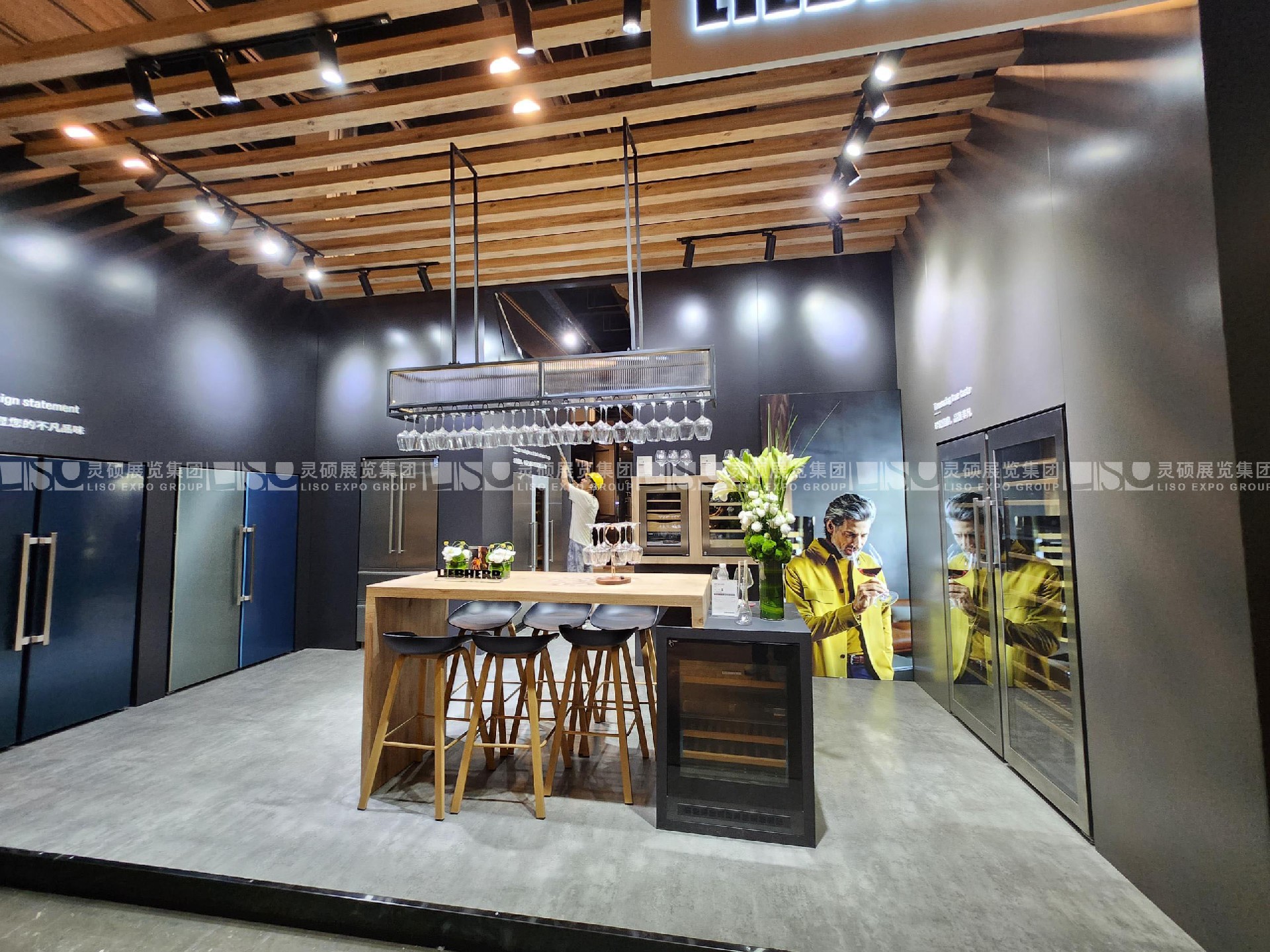 設計上海展臺設計搭建案例-勃利海爾