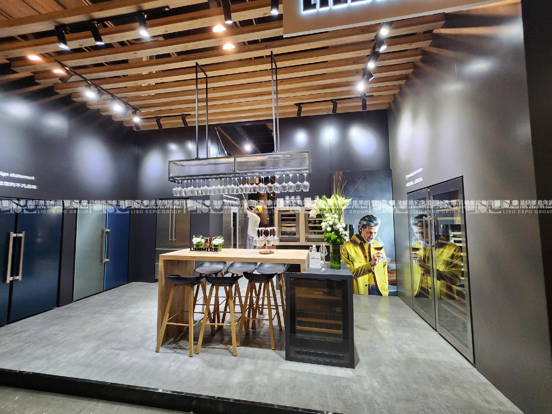 設(shè)計(jì)上海展臺設(shè)計(jì)搭建案例-勃利海爾