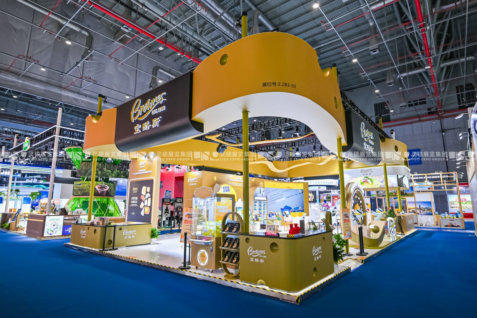 上海展會展臺搭建設(shè)計-妙可藍(lán)多